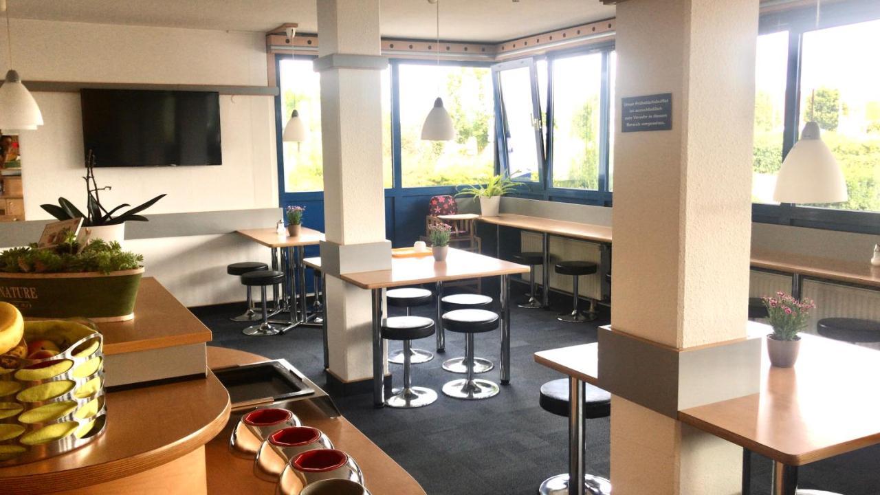 Creo Hotel Dessau Bagian luar foto